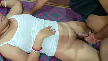 Cousin’s mouthwatering cream-pied pussy in XnXX MMS