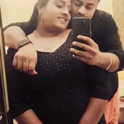 Gorgeous Girl Fucks Pussy in Desi Bf Video