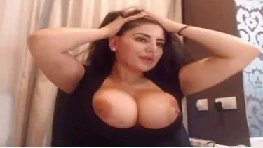 Live model with enormous breasts in Indian Girl XXx