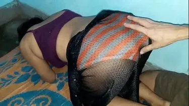 Naked Video of Aunty’s Enormous Desi XX Ass