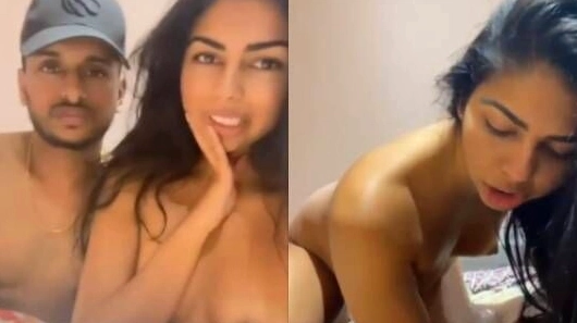 Punjabi Girls’ Cheeky Selfie Fun