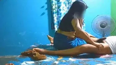 Secretary sucks boss’s cock in Desi XX