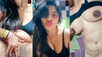 Sexy Girl Has Video Call Sex