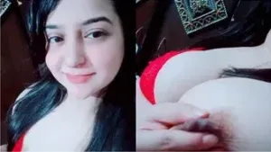 Video of Muslim Girl’s Enormous XXX MMS Breasts